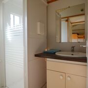 © Chalets accommodation - <em>DR Base Nautique de Condrieu</em>